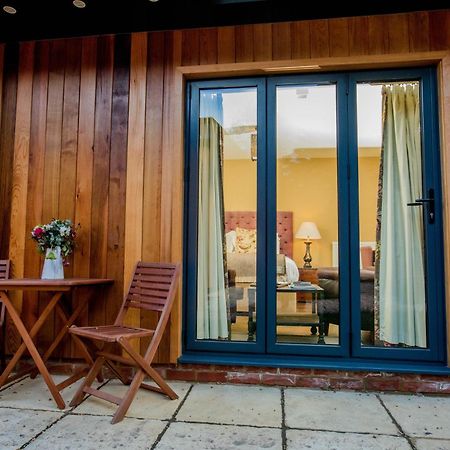 The Thomas Lord Hotel West Meon Exterior photo
