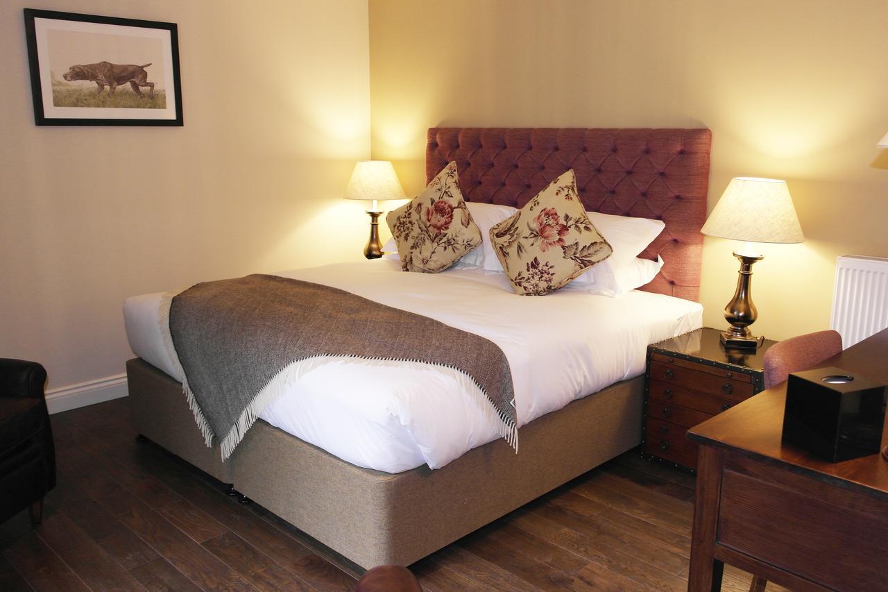 The Thomas Lord Hotel West Meon Exterior photo
